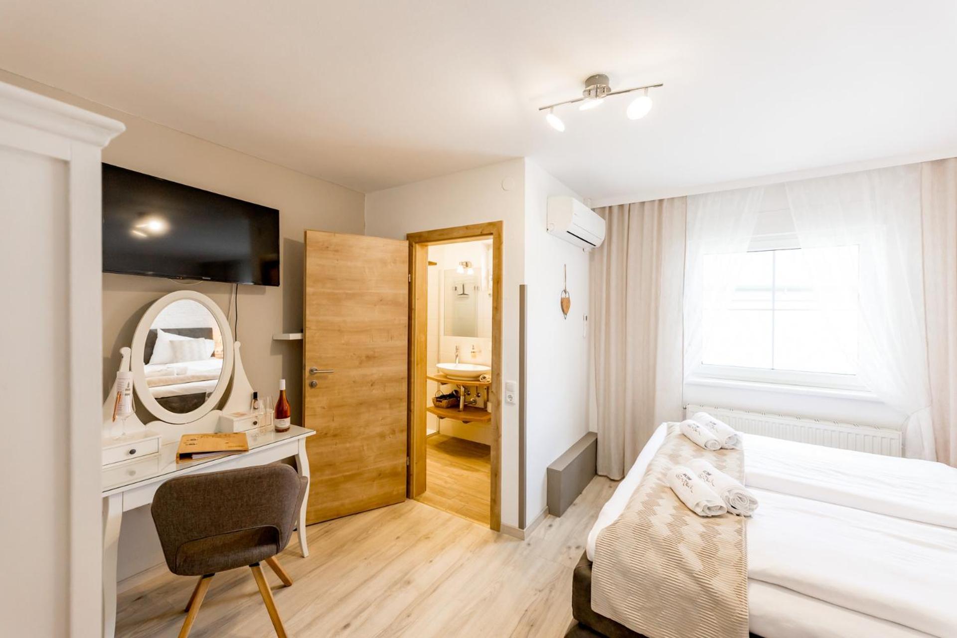 Winzerhof Lentsch Appartement Jois Buitenkant foto